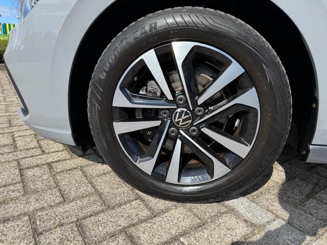 Volkswagen GOLF 1.5 TSI Life | Led | Navi | App-conn. | stoelverw. | LMV