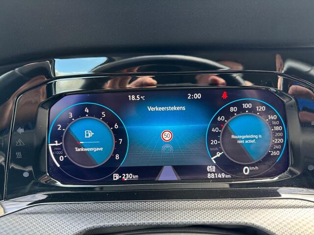 Volkswagen GOLF 1.5 TSI Life | Led | Navi | App-conn. | stoelverw. | LMV