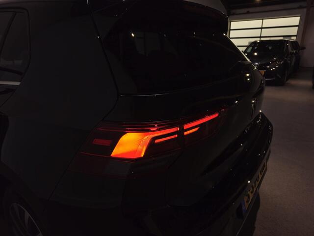 Volkswagen GOLF 1.4 eHybrid Style - Stoel/Stuurverwarming - Massagefunctie - Adaptive Cruise - Apple Carplay/Android auto Geheugenfunctie stoel/spiegels - Virtual Cockpit