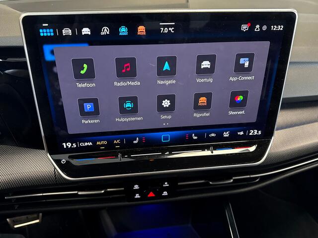 Volkswagen GOLF 1.5 150pk eTSI R-Line Edition Dodehoeksensoren | Achteruitrijcamera | Stoelverwarming