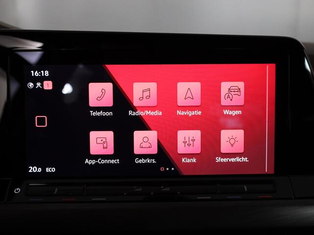 Volkswagen GOLF 1.4 eHybrid Style 204 pk Automaat (DSG) | Navigatie via App | Parkeersensoren | Adaptieve cruise control | LED koplampen |