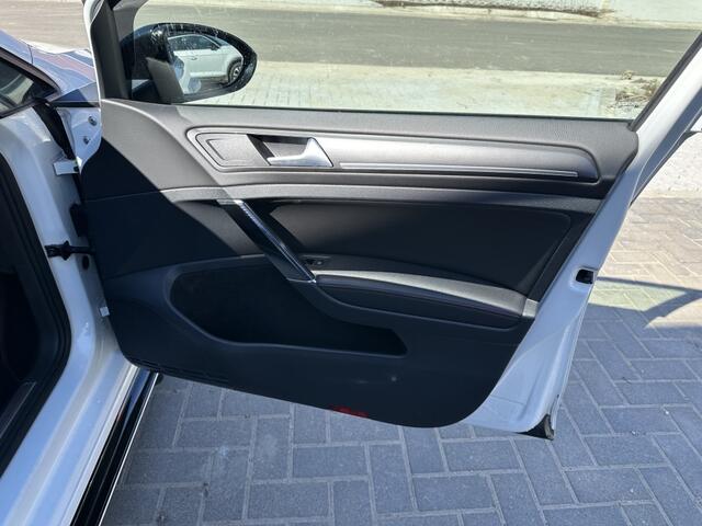 Volkswagen GOLF 2.0 TSI GTI Perf.