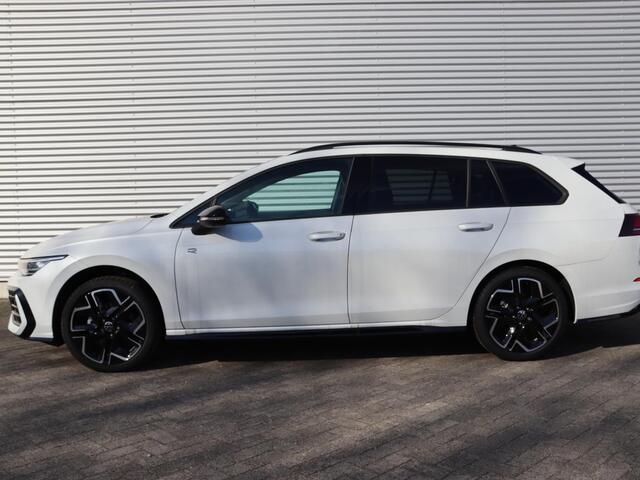 Volkswagen GOLF Variant R-Line-Edition 1.5 eTSI 85 kW / 116 pk DSG | Panoramadak | Black Style | Assistance plus pakket |