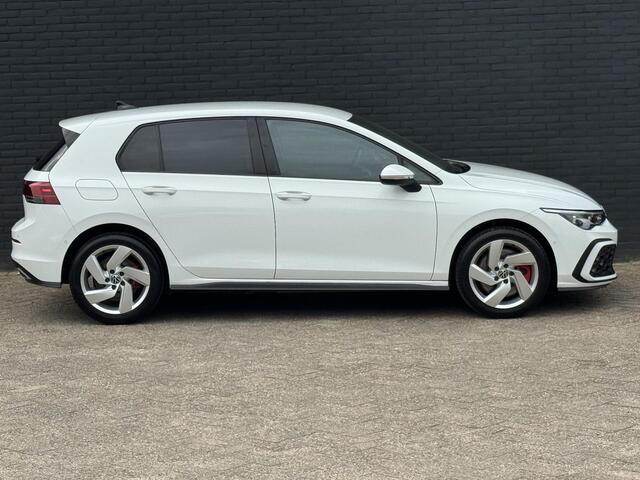 Volkswagen GOLF 1.4 eHybrid GTE I INCL. ¤ 850,00 AFL.KOSTEN + BOVAG GARANTIE