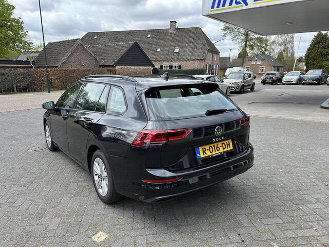 Volkswagen GOLF Variant 1.0 TSI Life