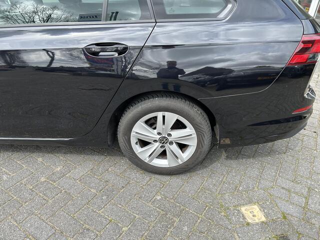 Volkswagen GOLF Variant 1.0 TSI Life