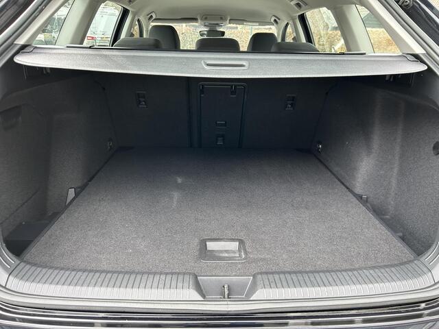 Volkswagen GOLF Variant 1.0 TSI Life