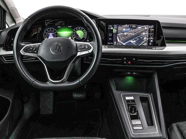 Volkswagen GOLF 1.0 eTSI 110pk DSG Life automaat · Camera · Apple/Android Car Play · Navigatie · P-Sensoren · Sfeerverlichting · 16'' Inch · Garantie t/m 06-02-2028 of 100.000km