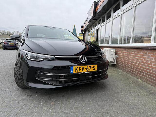 Volkswagen GOLF 1.5 eTSI Oranje Edition Carplay - Stuur en Stoelverwarming - Full Options -