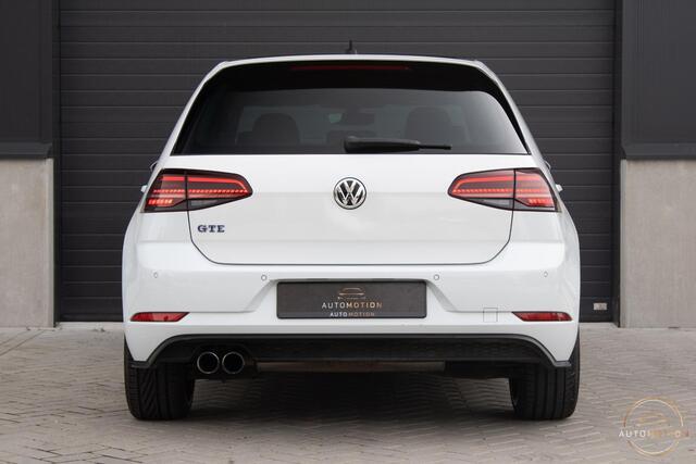 Volkswagen GOLF 1.4 TSI PHEV GTE PANO STOELVERWARMING CAMERA