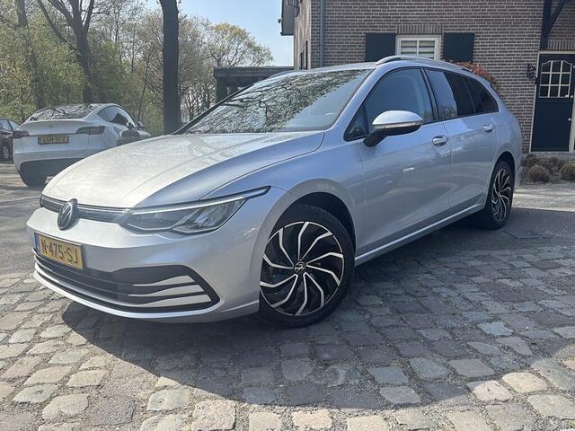 Volkswagen GOLF Variant 1.0 eTSI autom Life ecc,digidash,lmv,dglas,chroom,navi,pdc,sportstoel