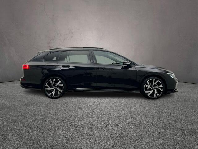 Volkswagen GOLF Variant R-Line Business 1.5 eTSI 150pk DSG Automaat Panoramadak, Adaptive cruise control, Black style, Achteruitrijcamera, Navigatie, Stoelverwarming