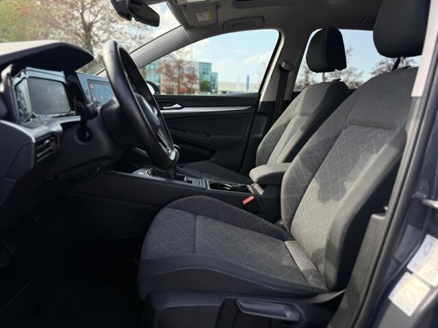 Volkswagen GOLF 1.5 96KW PANO NAVI IQ-LIGHT STUUR/STOEL VERW.