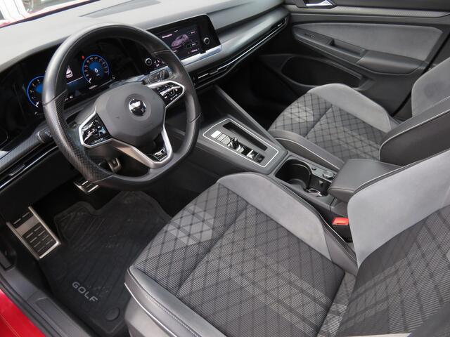 Volkswagen GOLF 1.5 eTSI R-Line Business 1e Eigenaar Airco ACC-Cruise Control CarPlay Panoramadak
