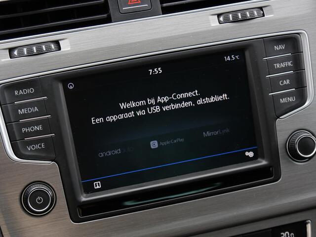 Volkswagen GOLF 5D 1.0TSi COMFORTLINE/ CARPLAY/ PDC V+A
