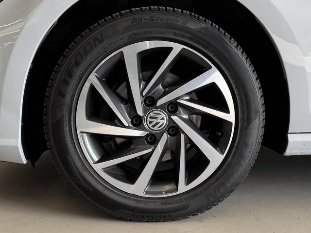 Volkswagen GOLF 1.0 TSI Sound | Navi | Stoelverwarming | PDC v+a | Rijklaarprijs