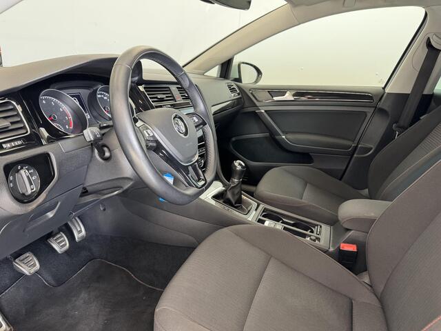 Volkswagen GOLF 1.0 TSI Sound | Navi | Stoelverwarming | PDC v+a | Rijklaarprijs