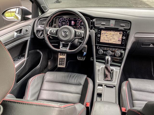 Volkswagen GOLF 2.0 TSI GTI Performance | PANO | DYNAUDIO | LEDER | TREKHAAK | UITLAATKLEP | MISTLAMPEN |