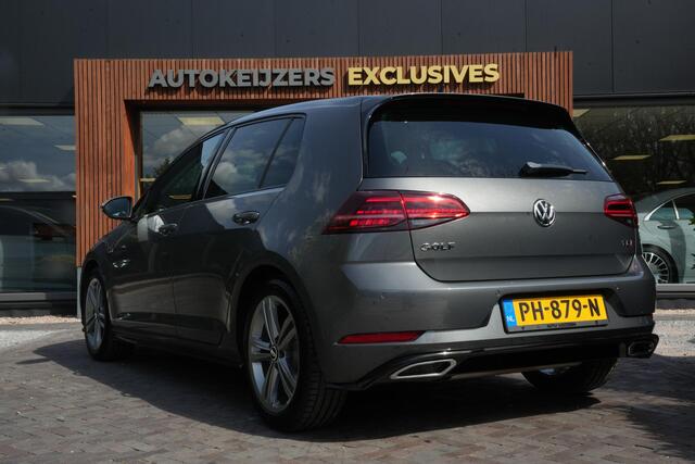 Volkswagen GOLF 1.4 TSI Highline R-line ext, Digitale dash Botsherkenning Hillhold Adaptive cruise Parkeersensoren voor + achter