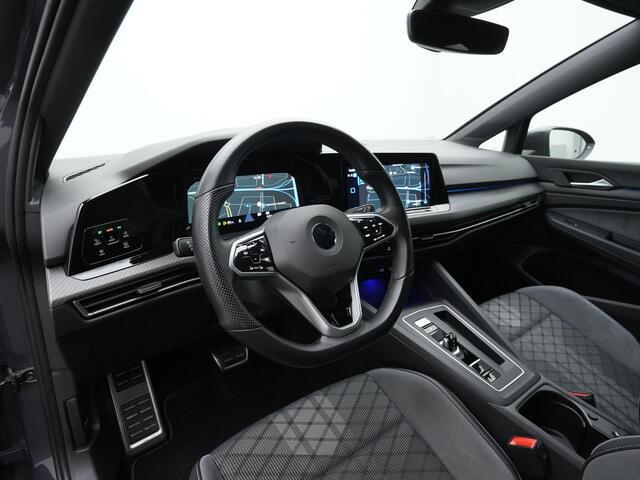 Volkswagen GOLF 1.5 eTSI 150 pk DSG R-Line | IQ Light | Navigatie | Parkeersensoren voor/achter | Carplay | Sportonderstel
