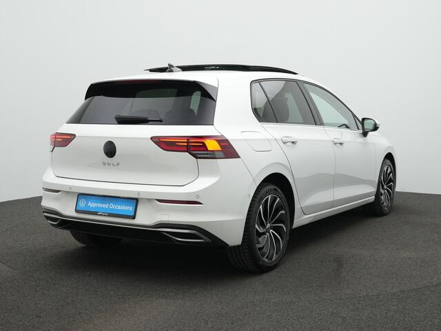Volkswagen GOLF 1.4 eHybrid 204 pk Style | Panoramadak | Geheugen-/massagestoel | Adaptive Cruise | Navigatie | Side Assist