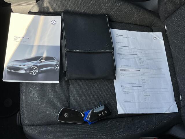 Volkswagen GOLF 1.0 eTSI Life Business AUTOMAAT| ADAPTIVE CRUISE CONTROL| STOEL+ STUURVERWARMING| APPLE CARPLAY/ ANDROID AUTO| 18 INCH HOOGLANS ZWARTE VELGEN| BTW| RIJKLAAPRIJS INCL. 12 MND BOVAG GARANTIE