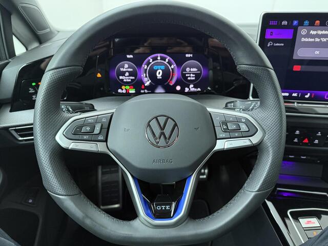 Volkswagen GOLF 1.5 eHybrid GTE | 272 PK | SoH 97% | Head-up display | Adaptive cruise control | Climate control |