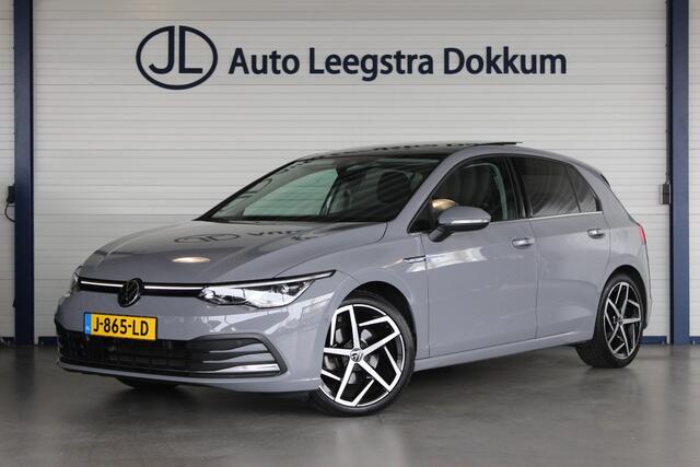 Volkswagen GOLF 1.5 eTSI Style Trekhaak | Pano | IQ Light | Keyless | Stoel/Stuurverw. | Carplay | LED Matrix | Privacy glass | 18" LMV | PDC V+A