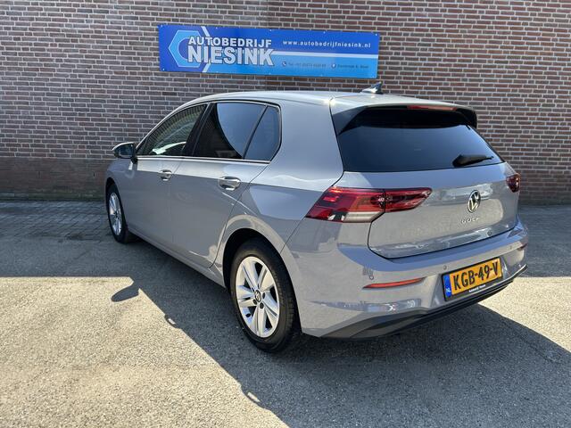 Volkswagen GOLF 1.5 TSI