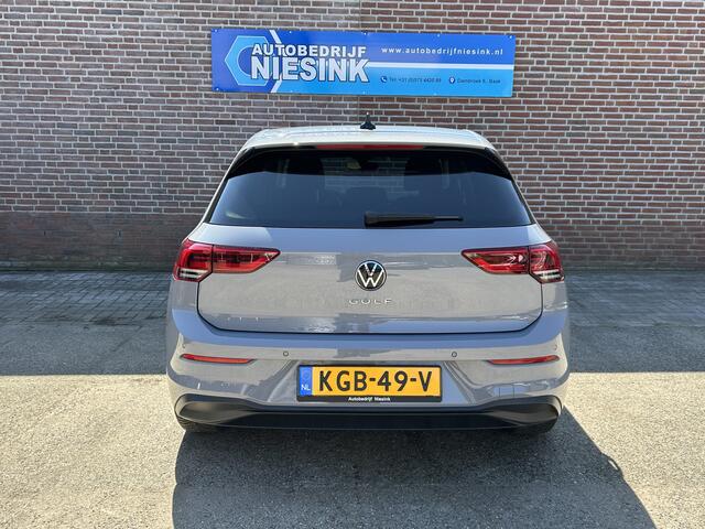 Volkswagen GOLF 1.5 TSI