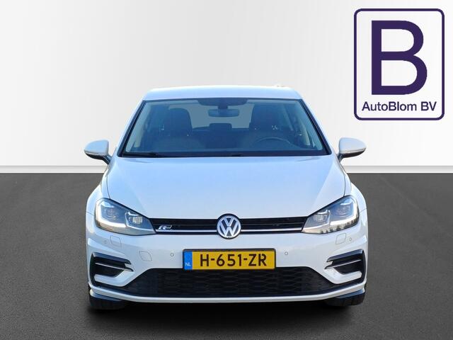 Volkswagen GOLF 1.5 TSI Highline R /R-Line/Camera/Digi Dash/Cruise/18"/Navi/