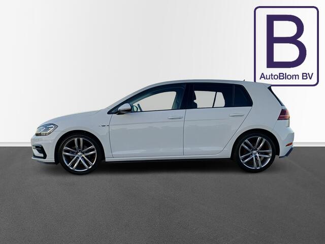 Volkswagen GOLF 1.5 TSI Highline R /R-Line/Camera/Digi Dash/Cruise/18"/Navi/