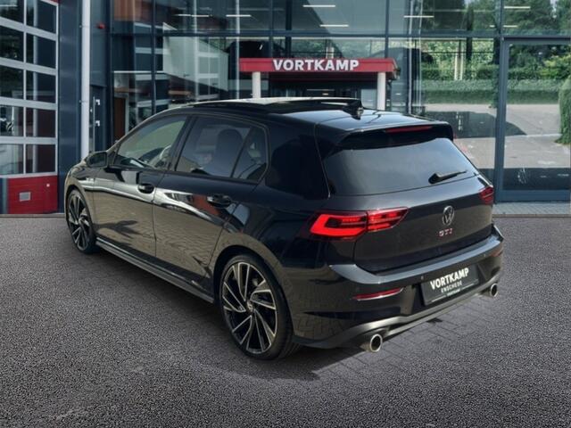 Volkswagen GOLF 2.0 TSI GTI LEDER/CAMERA/PANO-DAK/ACC/IQ/HK/STOELVERW+VENT/NAVI/CARPLAY