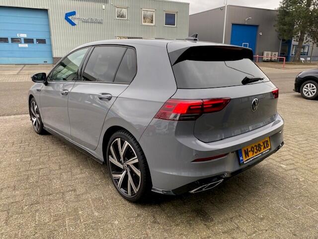 Volkswagen GOLF 1.5 eTSI 130pk 7-DSG R-line met 18", Full LED en Smartlink