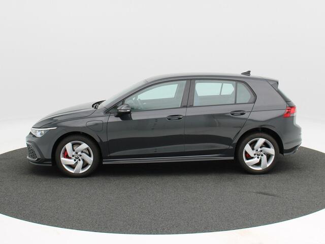 Volkswagen GOLF 1.4 eHybrid 245 Pk Automaat GTE | Adaptive Cruise | Parkeersensoren | Carplay | Climatronic | Navigatie | 17 Inch | 35.879 Km !!