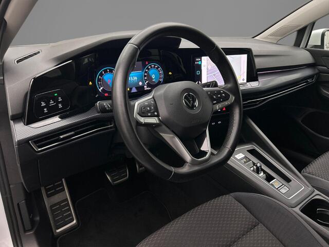 Volkswagen GOLF Life Business 1.0 eTSI 110pk DSG Automaat Panoramadak, Adaptive cruise control, Achteruitrijcamera, Navigatie, LED koplampen, Stoelverwarming