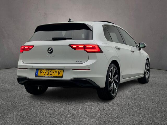 Volkswagen GOLF Life Business 1.0 eTSI 110pk DSG Automaat Panoramadak, Adaptive cruise control, Achteruitrijcamera, Navigatie, LED koplampen, Stoelverwarming