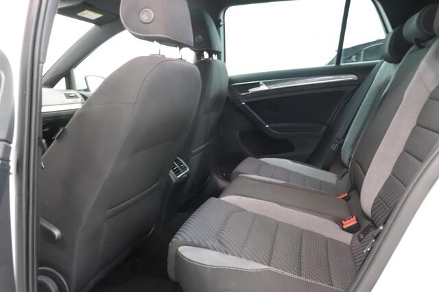 Volkswagen GOLF 1.4 TSI Highline Business R | Camera | AppleCarplay AndroidAuto | Stoelverwarming | LED koplampen |