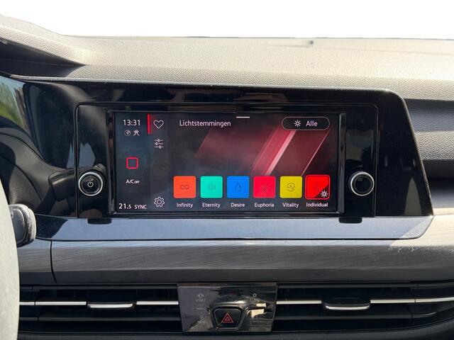 Volkswagen GOLF 1.5 TSI Style Panoramadak, Stoelmassage, Full Memory, Sfeerverlichting, IQ Light