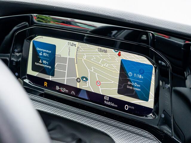 Volkswagen GOLF 1.5 eTSI R-Line Business PANO HUD HARMAN KARDON CAMERA MATRIX IQ BLACK OPTIC BOMVOL!!