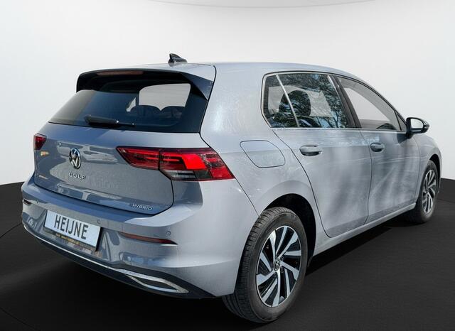 Volkswagen GOLF eHybrid PHEV 204PK DSG STYLE CARPLAY/NAVI/STUURVERW.
