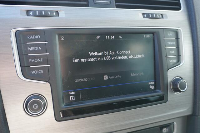 Volkswagen GOLF Variant 1.0 TSI Comfortline | TREKHAAK | LED KOPLAMPEN | CARPLAY | DEALERONDERHOUDEN |