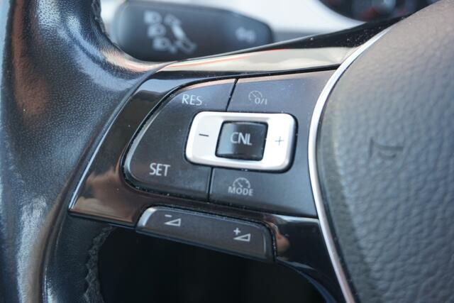 Volkswagen GOLF Variant 1.0 TSI Comfortline | TREKHAAK | LED KOPLAMPEN | CARPLAY | DEALERONDERHOUDEN |