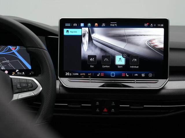 Volkswagen GOLF 1.5 eTSI 115 pk DSG R-Line | Panoramadak | IQ Light | Harman/Kardon | Achteruitrijcamera | Adaptive Cruise