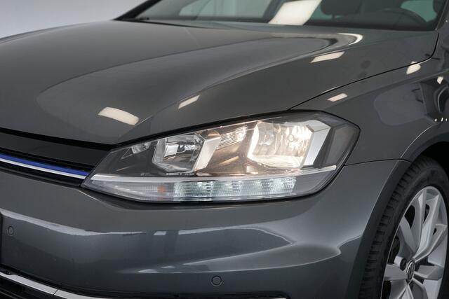 Volkswagen GOLF 1.5 TSI Highline