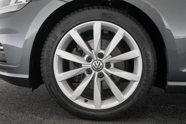 Volkswagen GOLF 1.5 TSI Highline