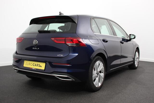 Volkswagen GOLF 1.5 eTSI DSG Style 150 Pk | Adaptive Cruise Control | Camera | Stoel/Stuurverwarming | Navigatie | Digital Cockpit | Massage/Memory Bestuurderstoel |