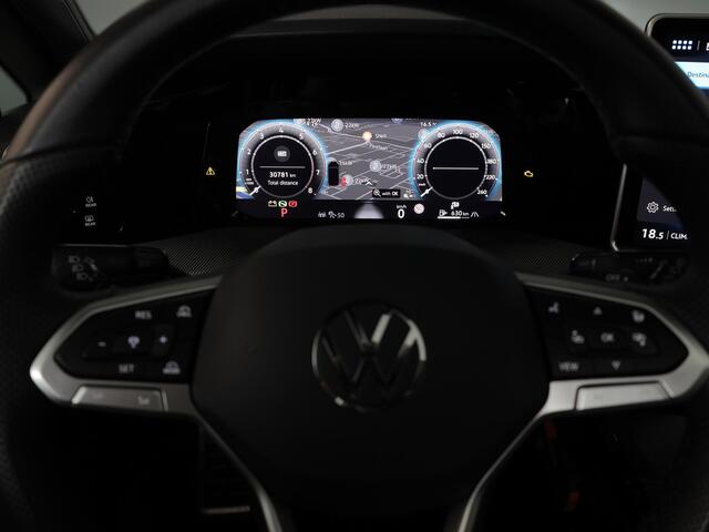 Volkswagen GOLF variant 1.5 eTSI R-Line Edition | Black style pakket | Panoramisch schuif-kanteldak | Assistance pakket plus