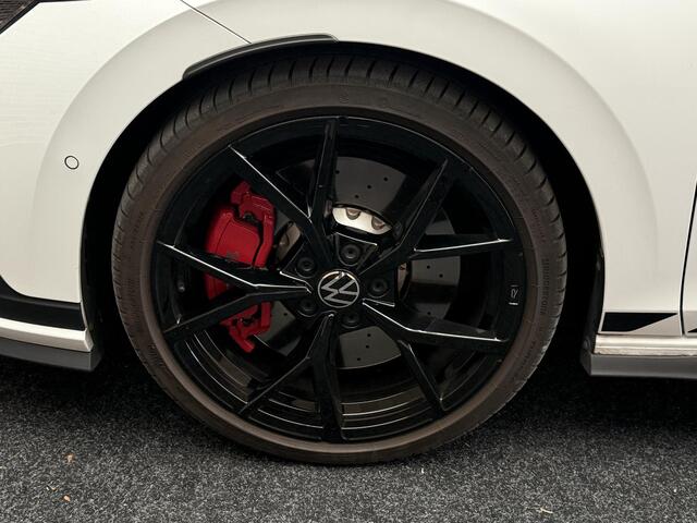 Volkswagen GOLF 2.0 TSI GTI Clubsport Akra H/M Headup Panoramadak IQ Leer