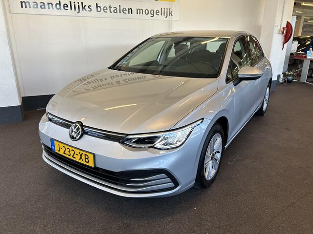 Volkswagen GOLF 1.0 TSI Life | Adaptieve cruise control | Climate control | Nederlands geleverd | Apple carplay | Parkeersensoren v+a | Digital dashboard | Navigatie
